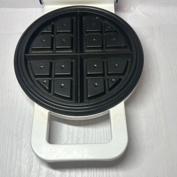 Vtg Oster Designer Belgian Waffle Maker 3677 White/Round TESTED - Picture 4 of 7